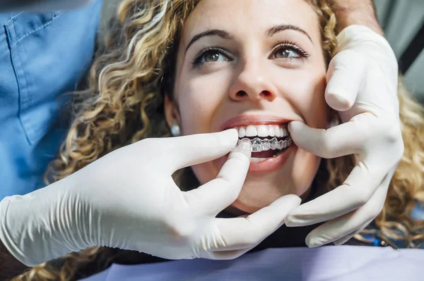 Discover the Pros and Cons of Invisalign vs Traditional Braces for Aurora Residents